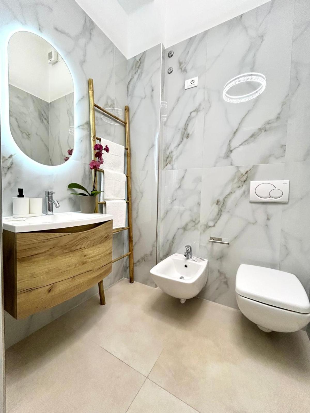 Sea Pearl Luxury Rooms La Spezia Bagian luar foto